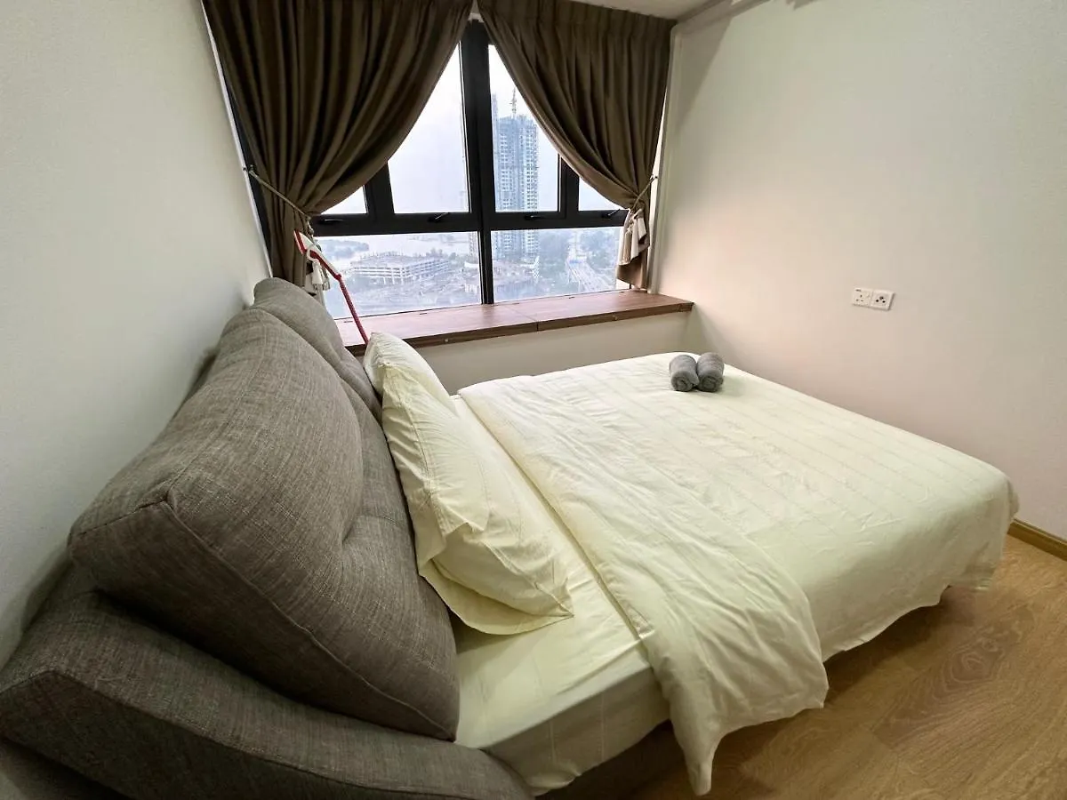 Golden Tree @ Country Garden Danga Bay Apartment Johor Bahru