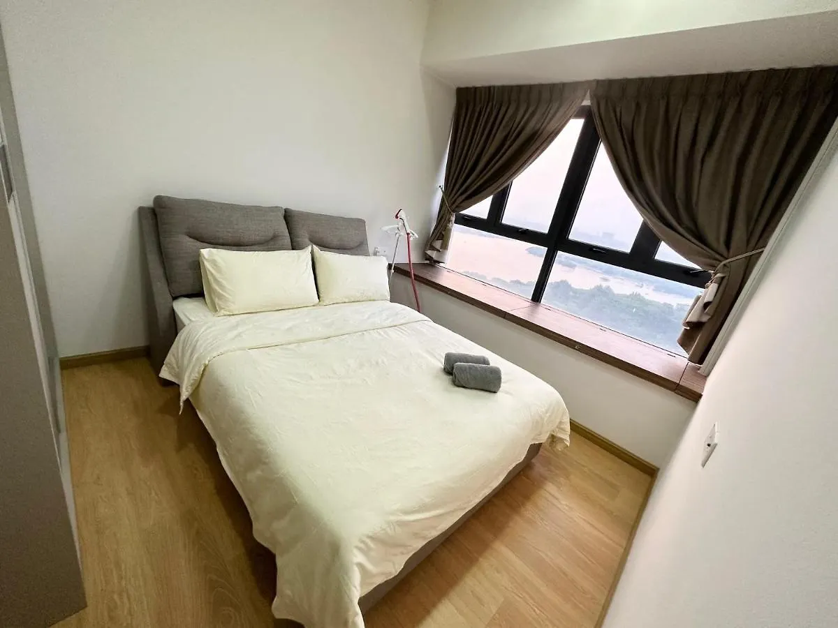 Golden Tree @ Country Garden Danga Bay Apartment Johor Bahru 0*,