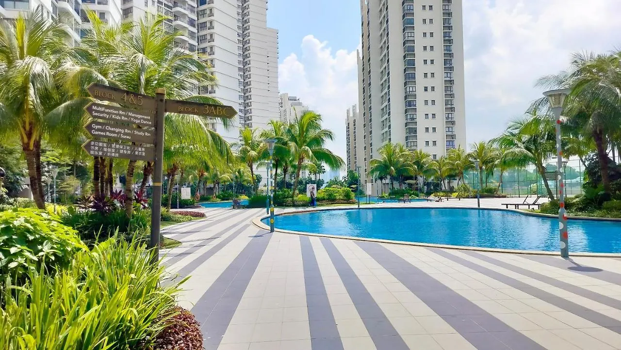 Golden Tree @ Country Garden Danga Bay Apartment Johor Bahru 0*,
